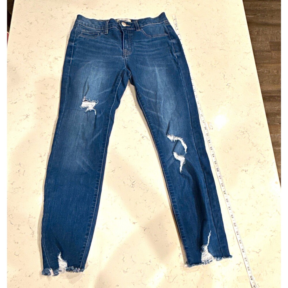 Refuge Women’s 4 Blue Medium Wash Distressed Skinny Jeans Denim 5-Pocket